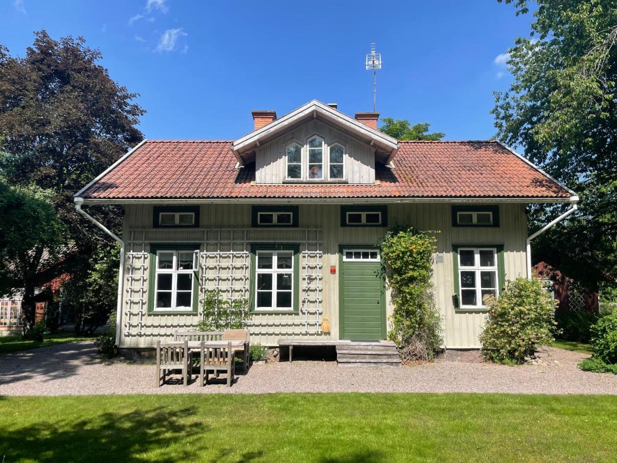 Bed and Breakfast Aeppelgarden Mariestad Zewnętrze zdjęcie